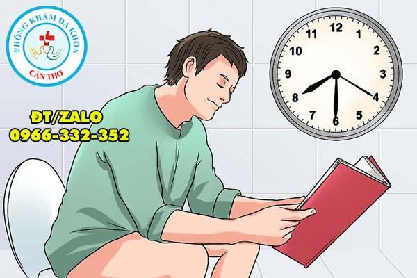 đi cầu quá lâu