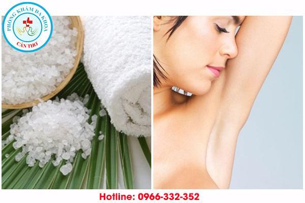 trị bệnh hôi nách bằng phèn chua